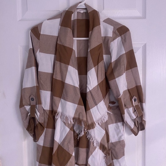 Open Shawl - Picture 2 of 3